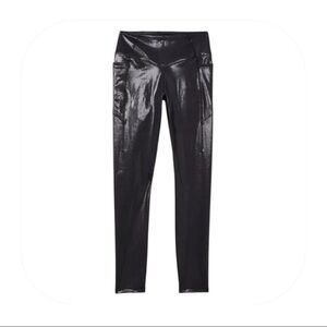 VS Pink S pure black shine ultimate high waisted leggings